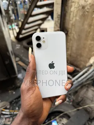 Apple iPhone 11 64 GB White