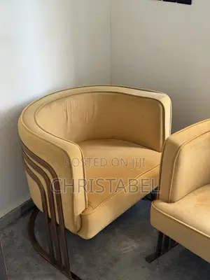 Single Seater Velvet Mustard Chait