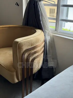 Single Seater Velvet Mustard Chait
