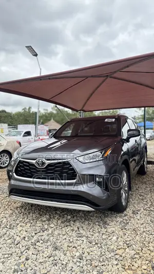 Toyota Highlander Platinum AWD 2023 Gray