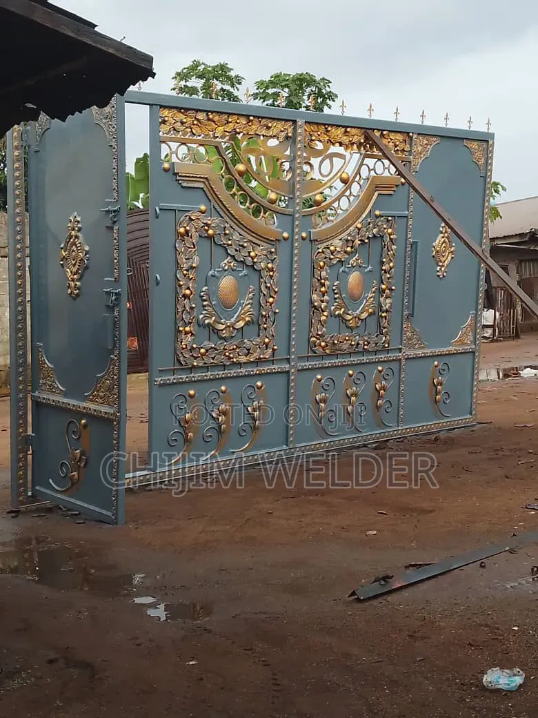 Elegant Royal Gate