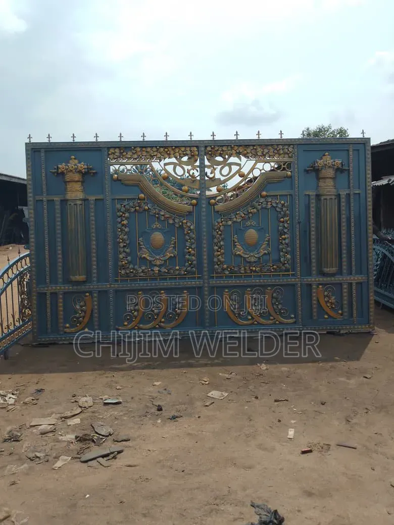 Elegant Royal Gate