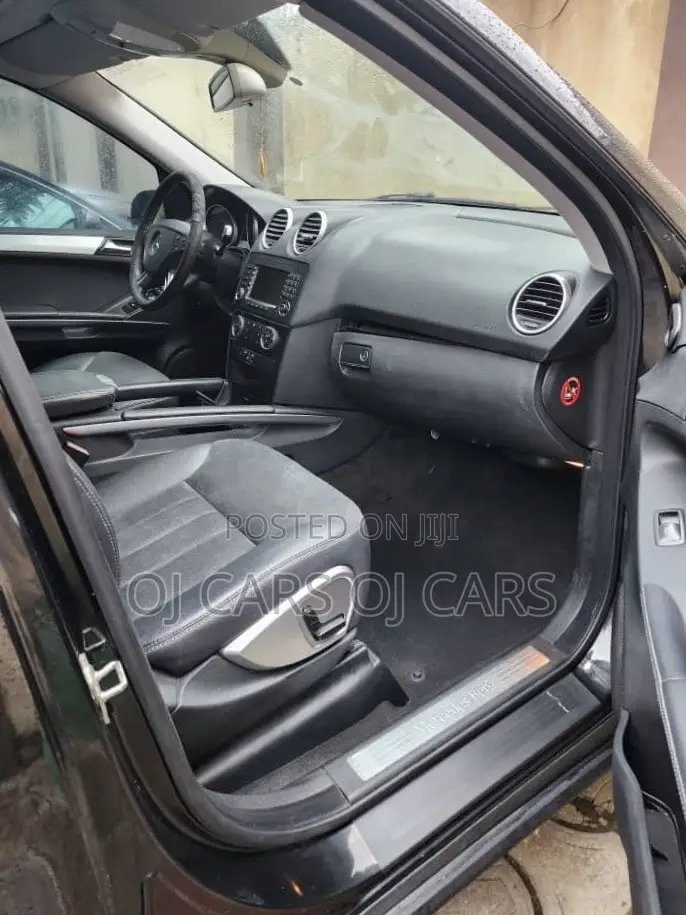 Mercedes-Benz M Class 2010 Black