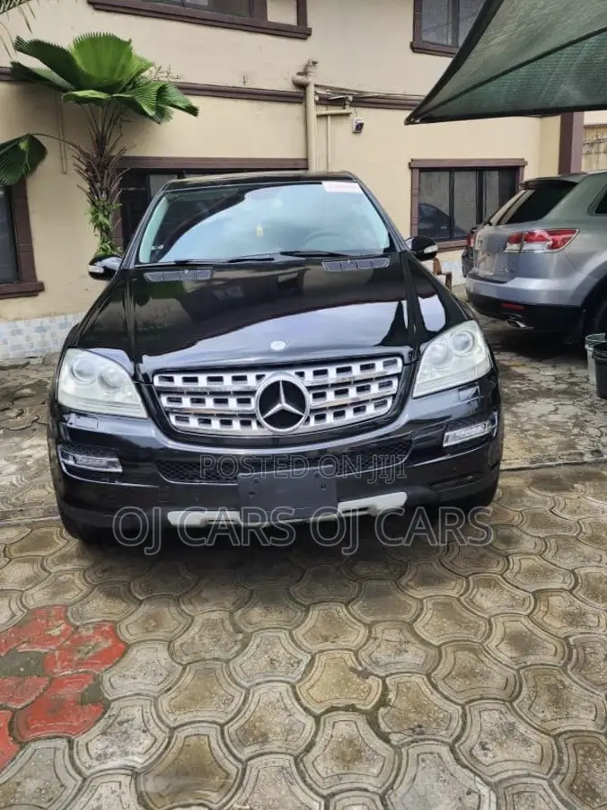 Mercedes-Benz M Class 2010 Black