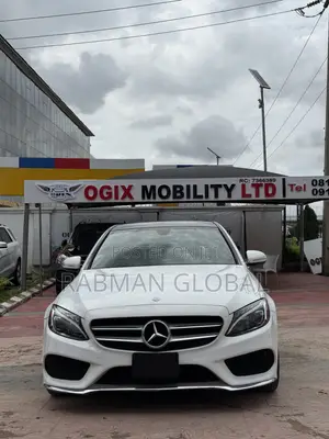 Mercedes-Benz C400 4Matic AWD Sedan (3.0L V6 7A) 2015 White