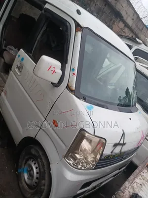 Suzuki Every 2012 White