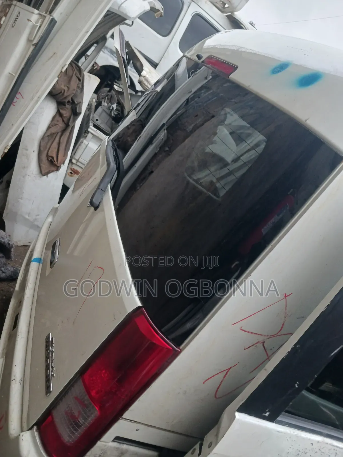 Suzuki Every 2012 White