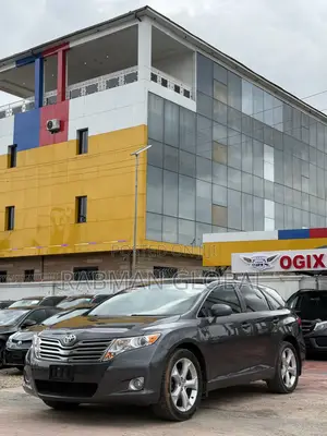 Toyota Venza V6 AWD 2011 Gray
