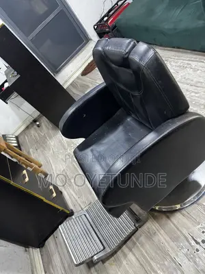 Standard Barber Chair