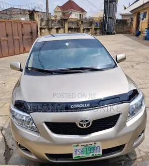 Toyota Corolla XLE 4dr Sedan (1.8L 4cyl 4A) 2009 Gold