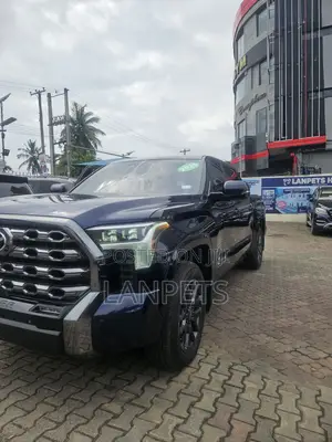 Toyota Tundra 2025 Blue