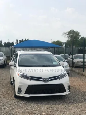 Toyota Sienna 2016 White