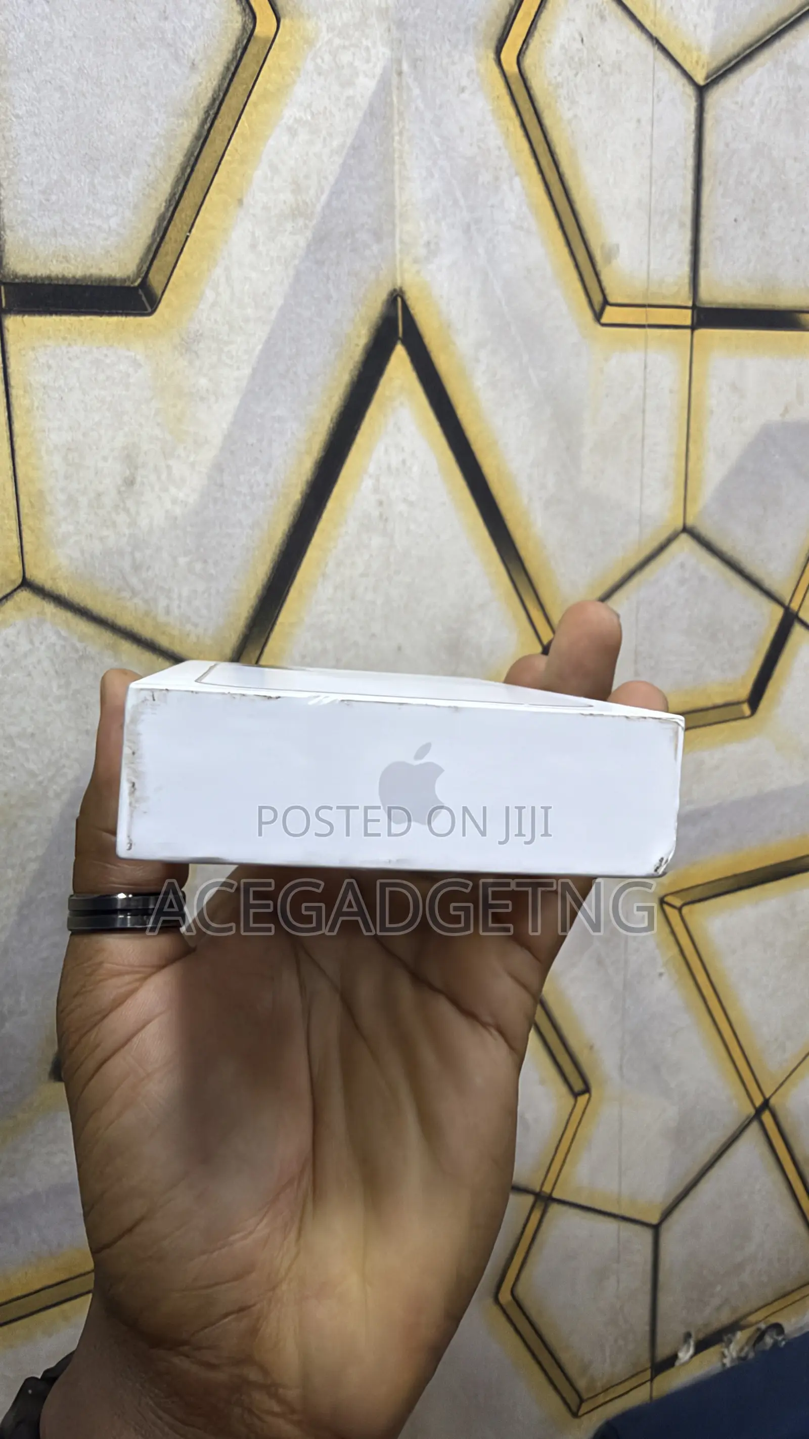 New Apple iPhone 17 256 GB White