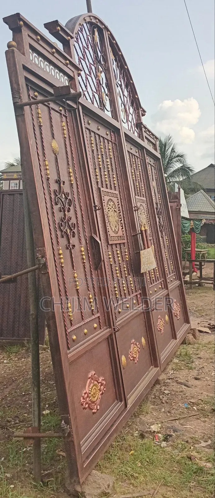 Inbuilt 14ft Gate