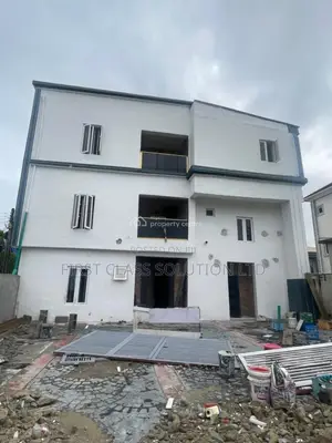 Mini Flat in New Road Opposite for sale