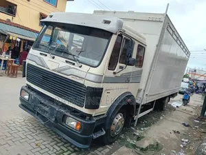 Tokunbo 1997 Mercedes Benz 1417 Container Body Truck
