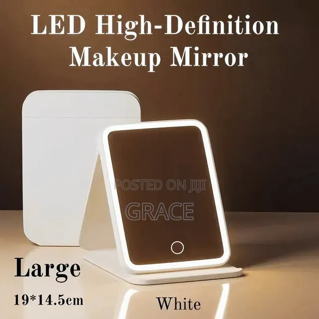 Rechargeable LED Make Up Mirror