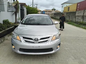 Toyota Corolla 2011 Silver