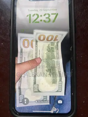 Apple iPhone XR 64 GB Red