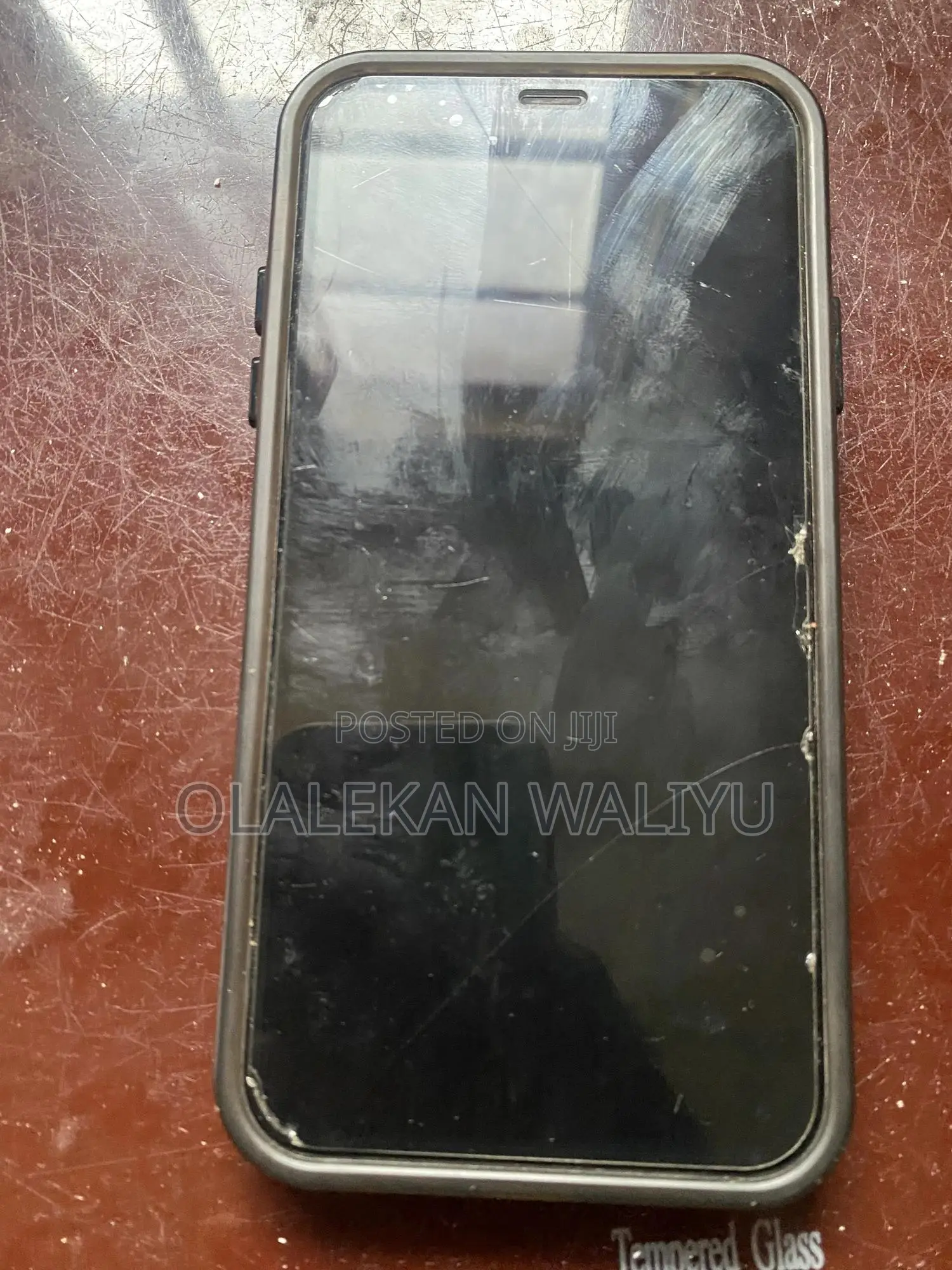 Apple iPhone XR 64 GB Red