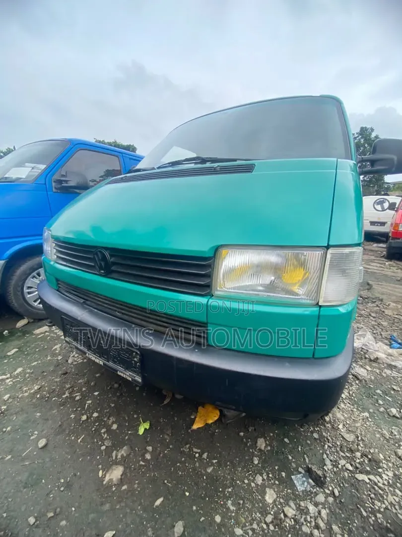 Volkswagen Transporter 2003 Green