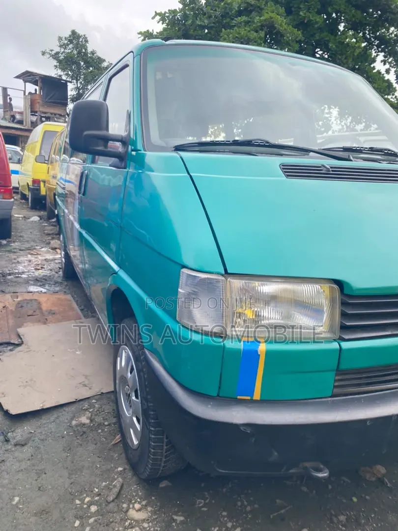 Volkswagen Transporter 2003 Green