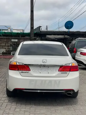 Honda Accord EX-L 4dr Sedan (2.4L 4cyl CVT) 2015 White