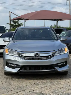 Honda Accord EX-L 4dr Sedan FWD (2.4L 4cyl 2A) 2017 Silver