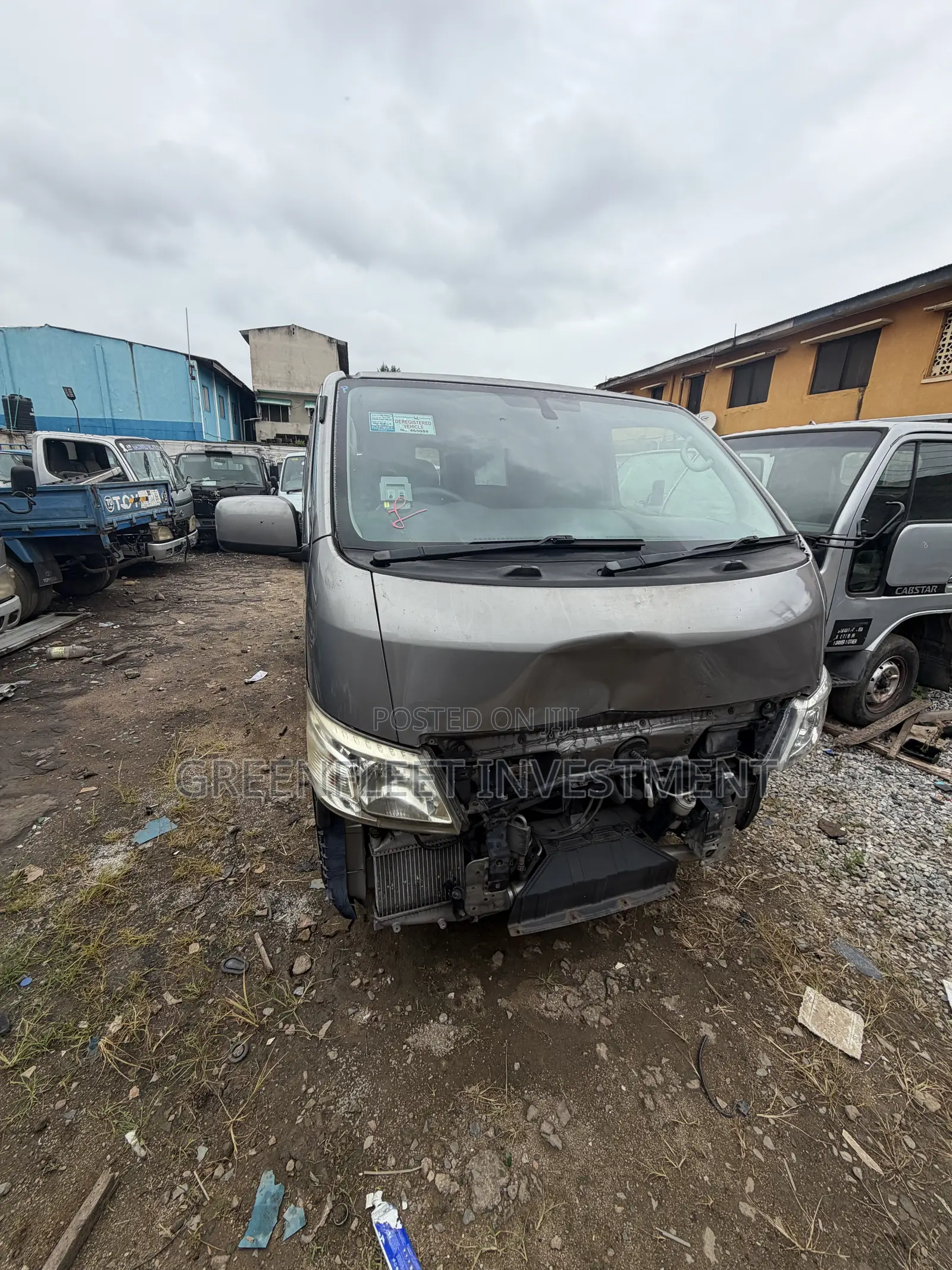 Nissan Caravan (Urvan) 2015 Grey
