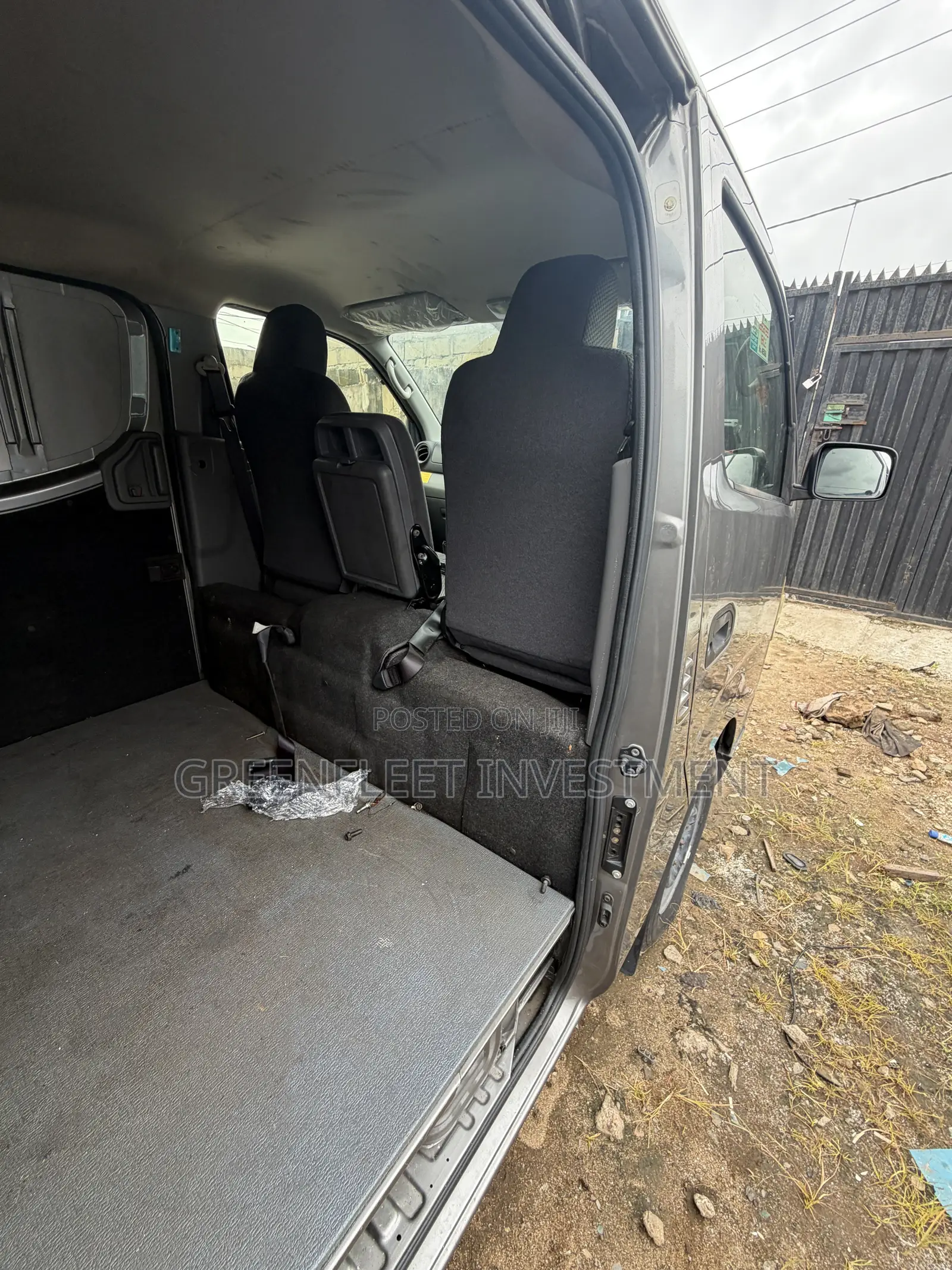 Nissan Caravan (Urvan) 2015 Grey