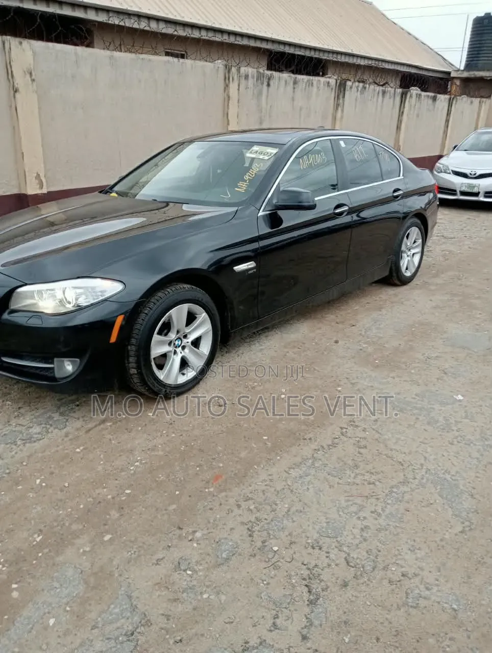 BMW 528i 2012 Black