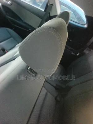 Hyundai Santa Fe Limited w/Saddle Interior 4dr SUV AWD (3.3L 6cyl 6A)