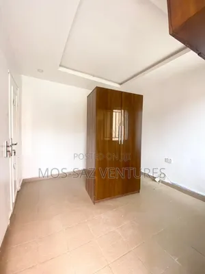 Studio Apartment in Lekki Right for rent