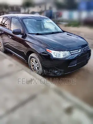 Mitsubishi Outlander 2014 Black