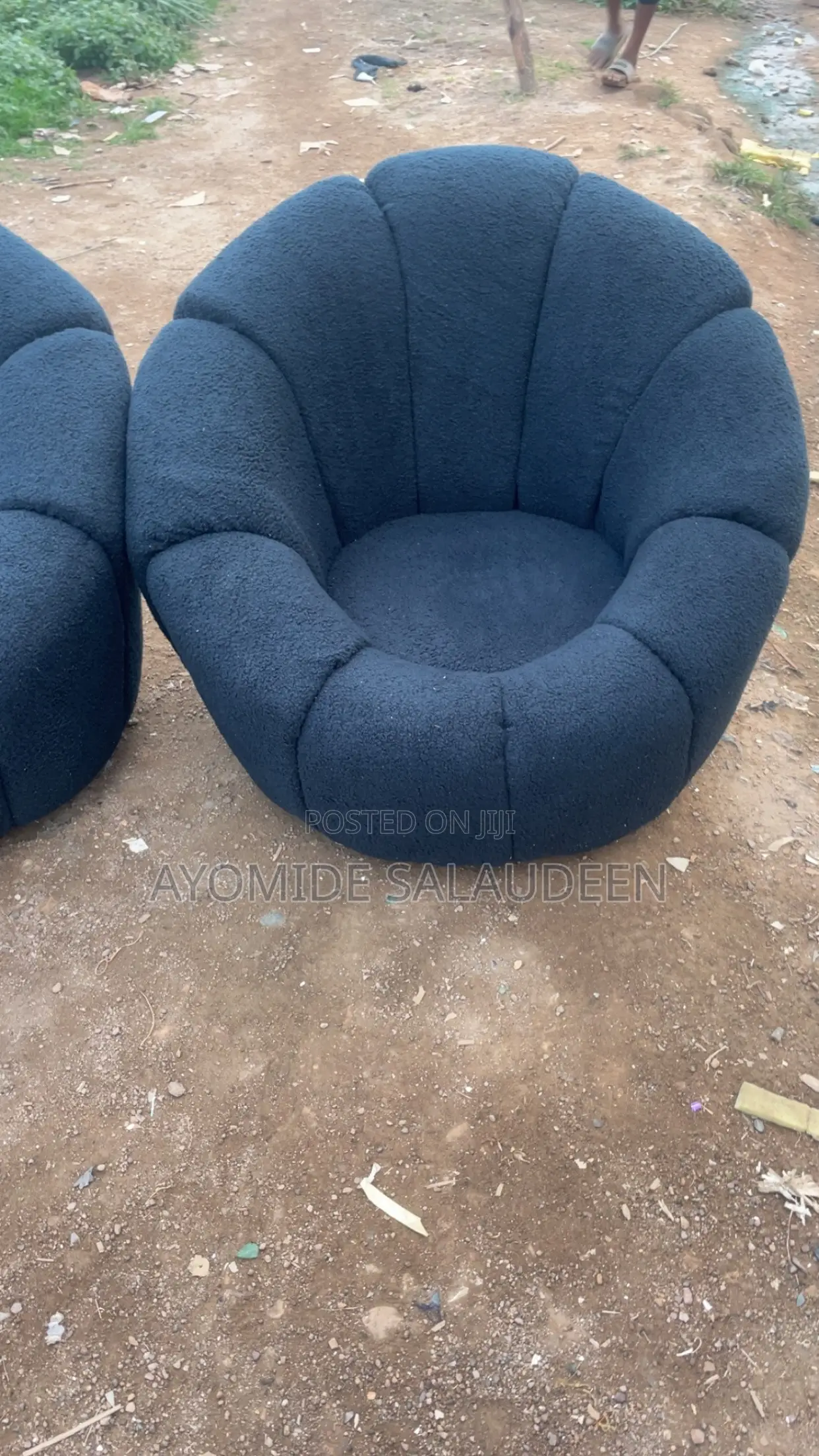 1 Single Chair