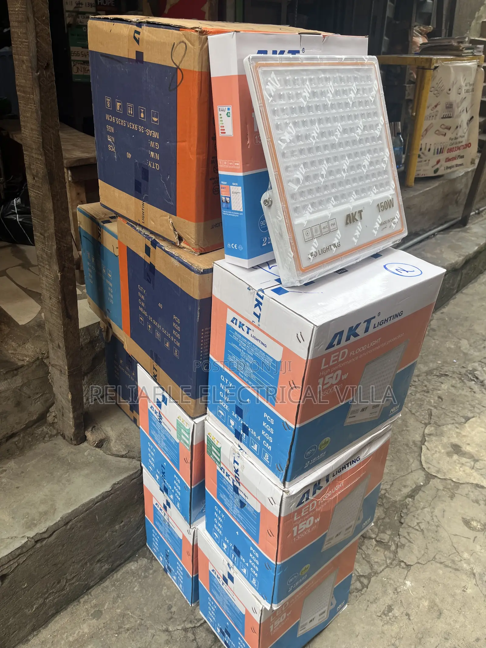 Flood Lights Akt