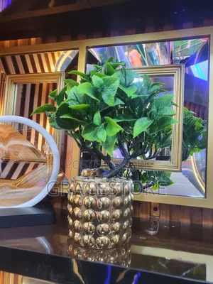 Gold Base Flower