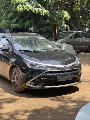 Toyota Levin Hybrid Elite 2016 Black