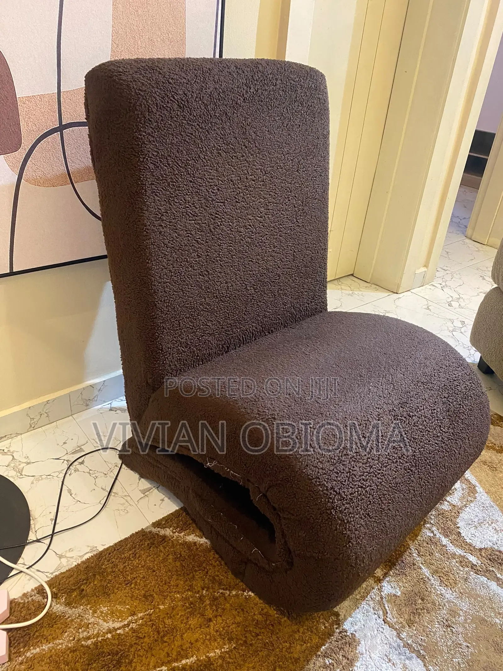 Single Chair