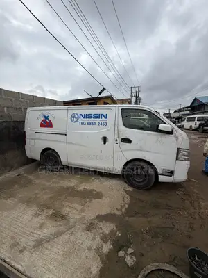 Nissan Caravan (Urvan) 2015 White