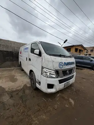 Nissan Caravan (Urvan) 2015 White
