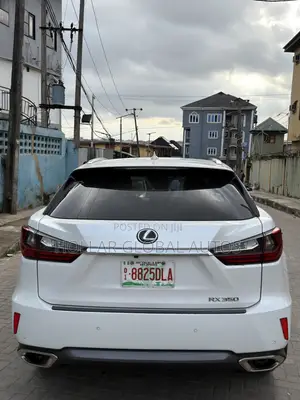Lexus RX 350 FWD 2018 White