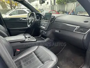 Mercedes-Benz GLE-Class 2017 Black