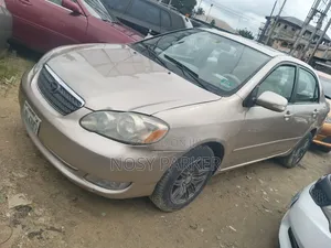 Toyota Corolla 2006 Gold