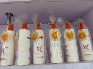 Vitamin C Whitening Moisturizing Body Lotion – 480ml