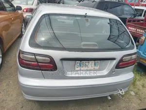 Nissan Almera Tino 2002 Silver