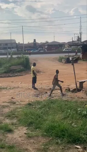 11⁄2 Plots Facing Lagos–ibadan Expressway — Pakuro
