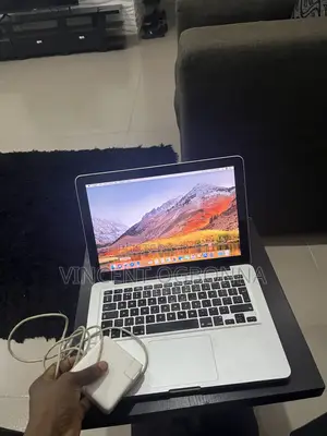 Laptop Apple MacBook 2012 8GB Intel Core i5 SSD 128GB