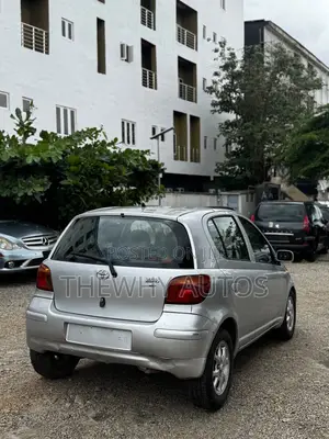 Toyota Yaris 1.4 2002 Silver