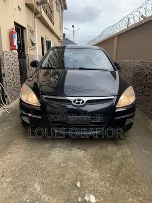 Hyundai Elantra Touring SE Automatic 2011 Black